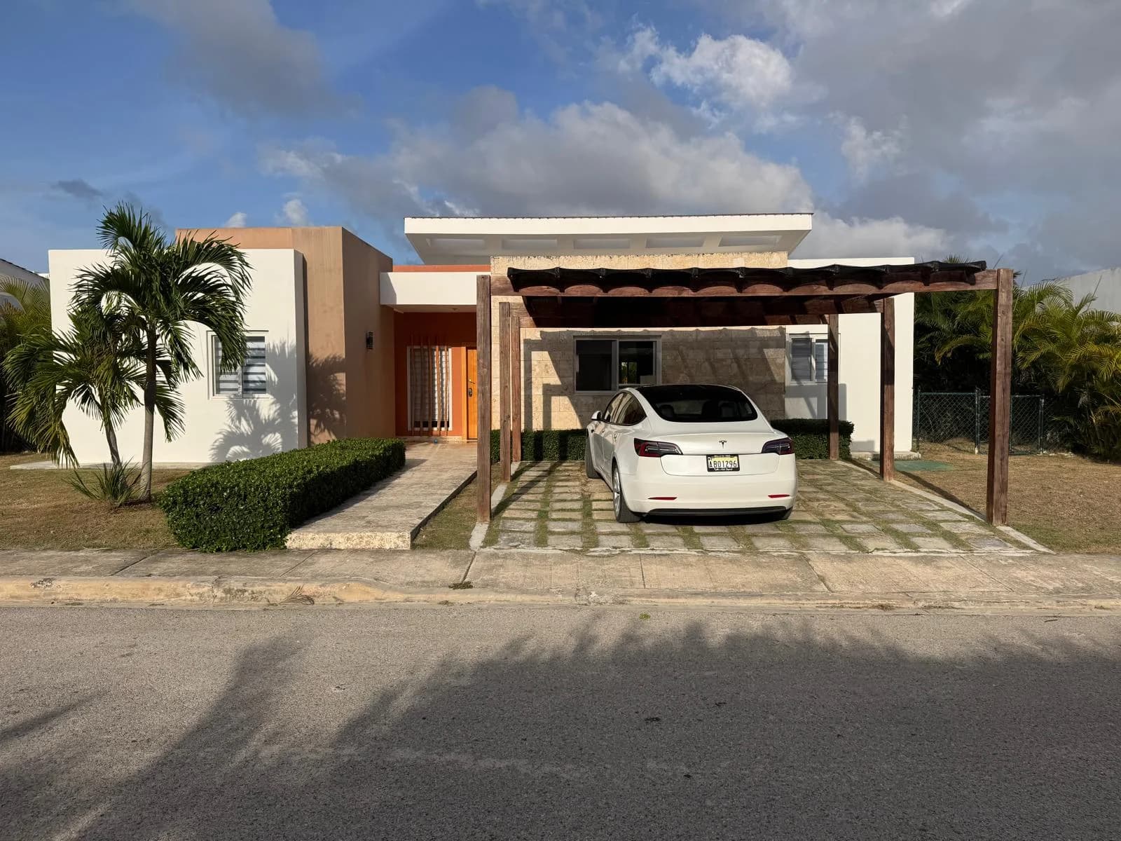 Fully furnished villa in Vistacana